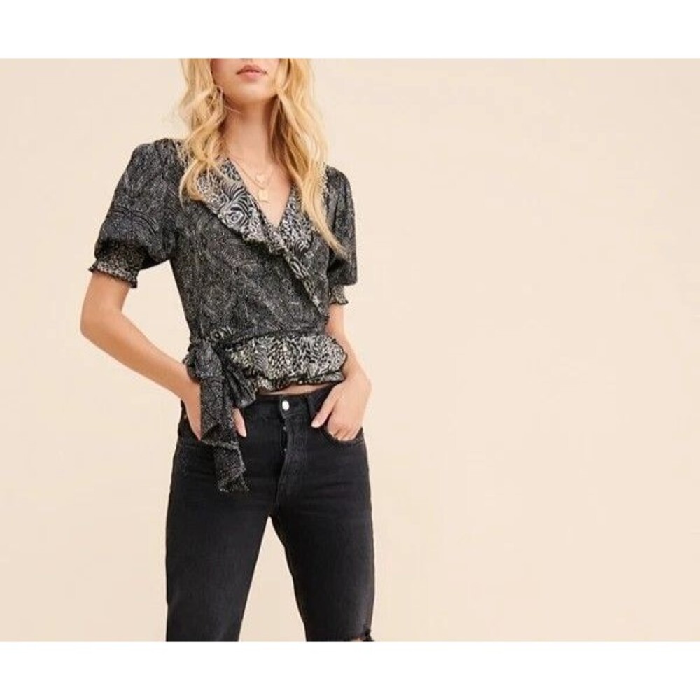 Free People Nully Olivia Wrap Top Blouse Short-Sleeves Black Printed S 287036 - Picture 2 of 9
